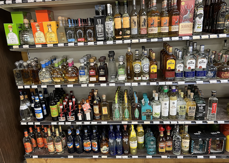 Bruno's Liquors - Liquor store in Lake Geneva