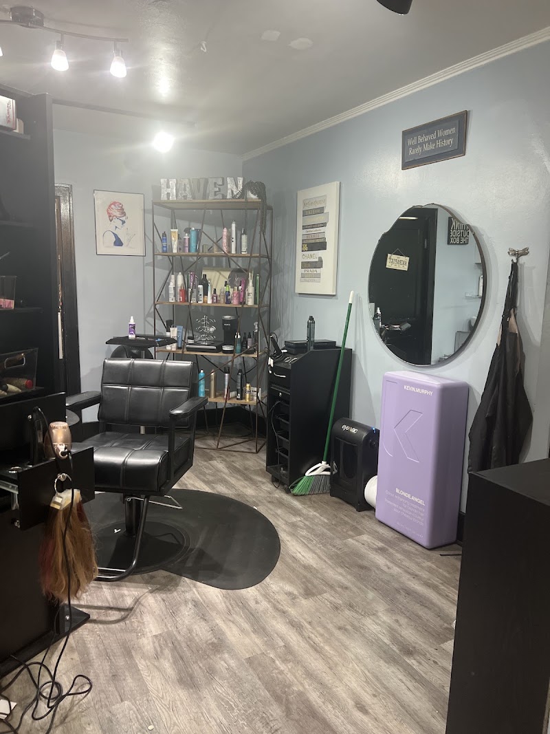 Salon Haven photo