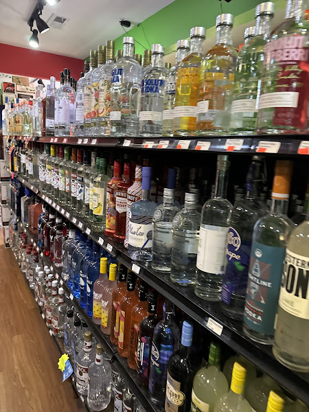 Hansen's IGA Market Liquor - Liquor store in Elkhorn