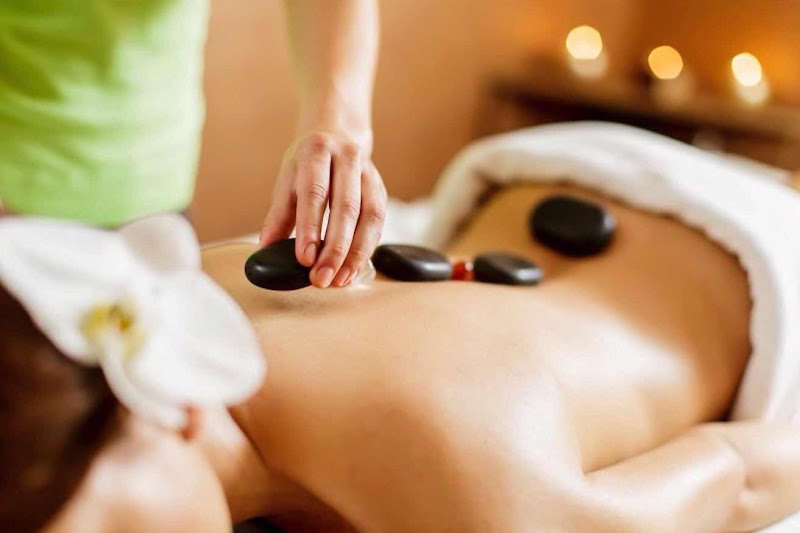 Beach Blossom Massage
