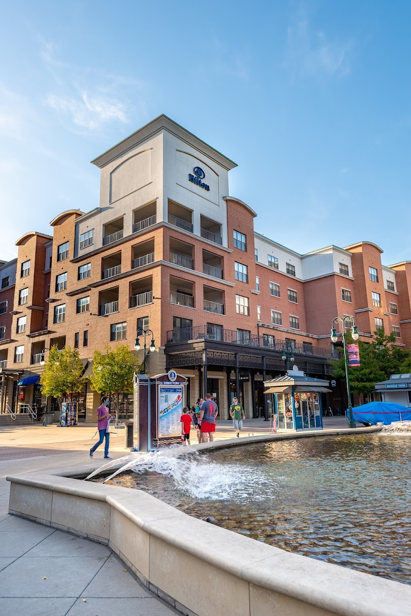 Hilton Promenade at Branson Landing - Hotel in Branson