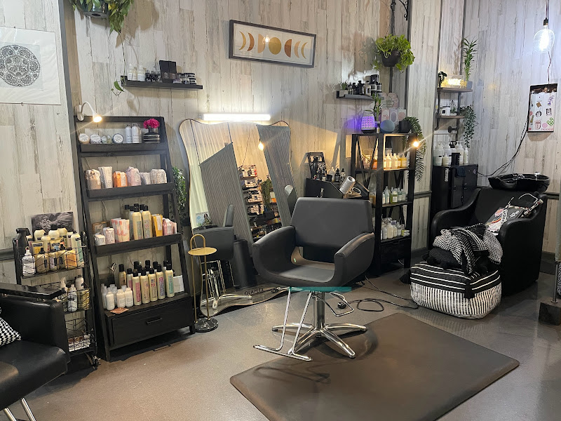 Studio 8 by EC Artistry