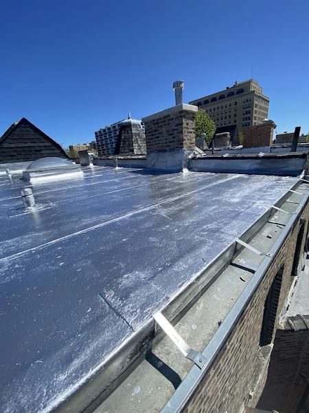 Chicago Flat Roofing Contractors | Residential & Commercial Roofing Repairs - Roofing contractor in Chicago