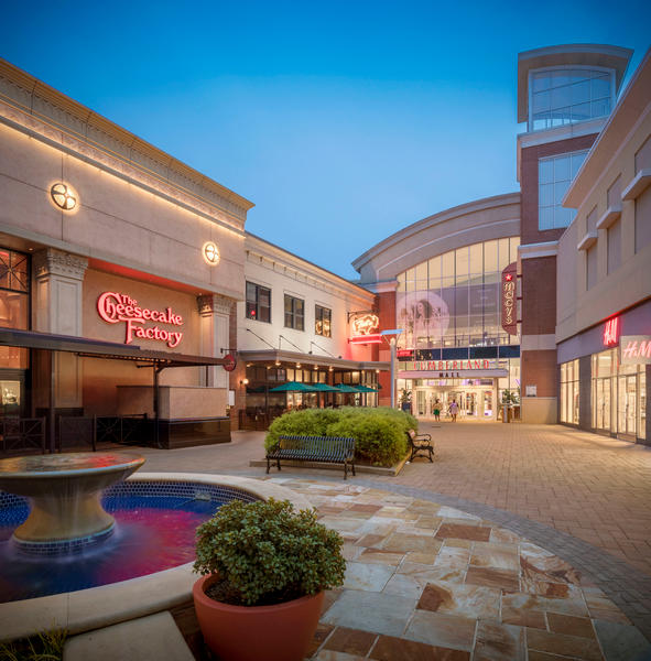 Cumberland Mall - Shopping mall in Atlanta
