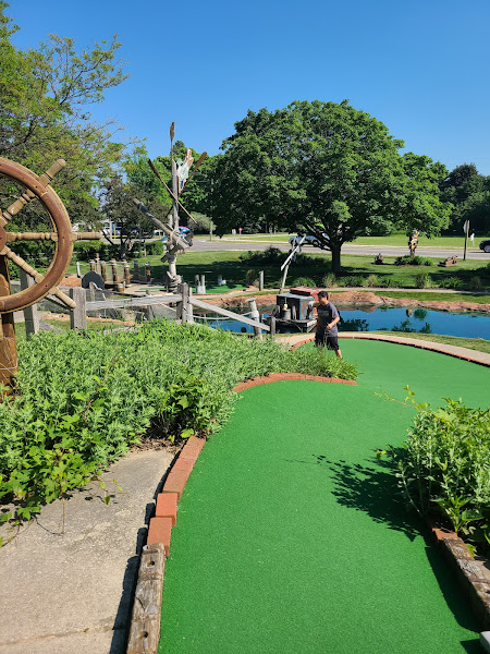 Pirate's Cove Adventure Golf - Miniature golf course in Sister Bay