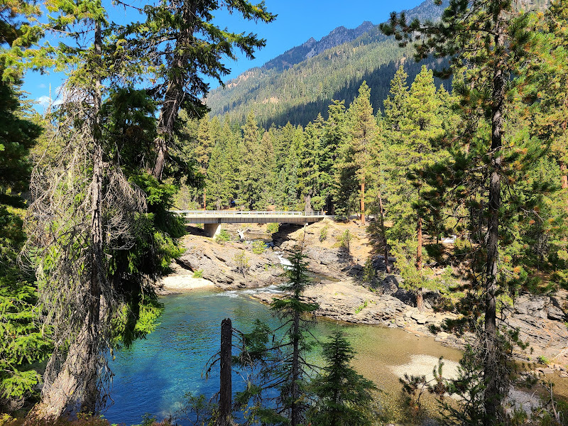 Icicle Gorge Trailhead