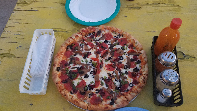 Cheiky s Pizza - Pizza restaurant in Centro