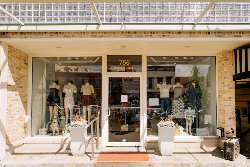 Genevieve Lake Geneva - Boutique in Lake Geneva