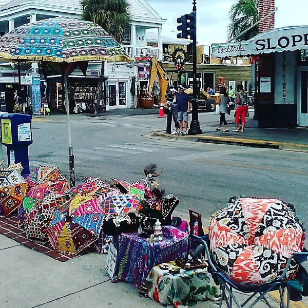 Overseas Market - Shopping mall in Key West
