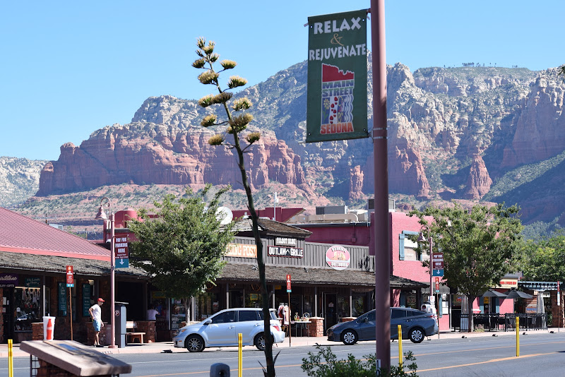 Sinagua Plaza