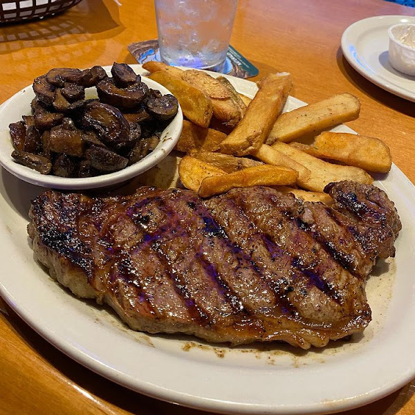 Texas Roadhouse - Steak house in Asheville