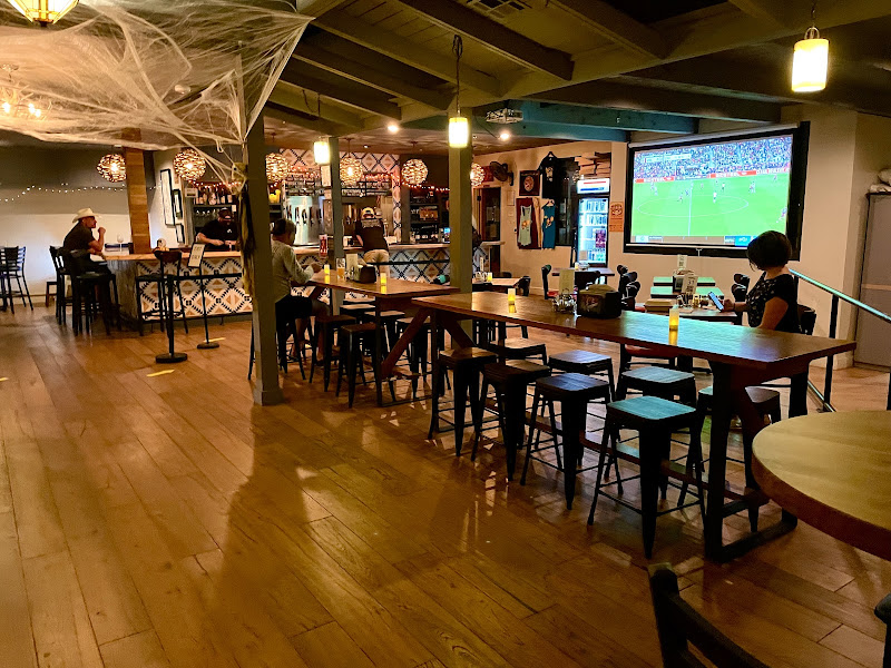 Oddwood Brewing - Brewpub in Austin