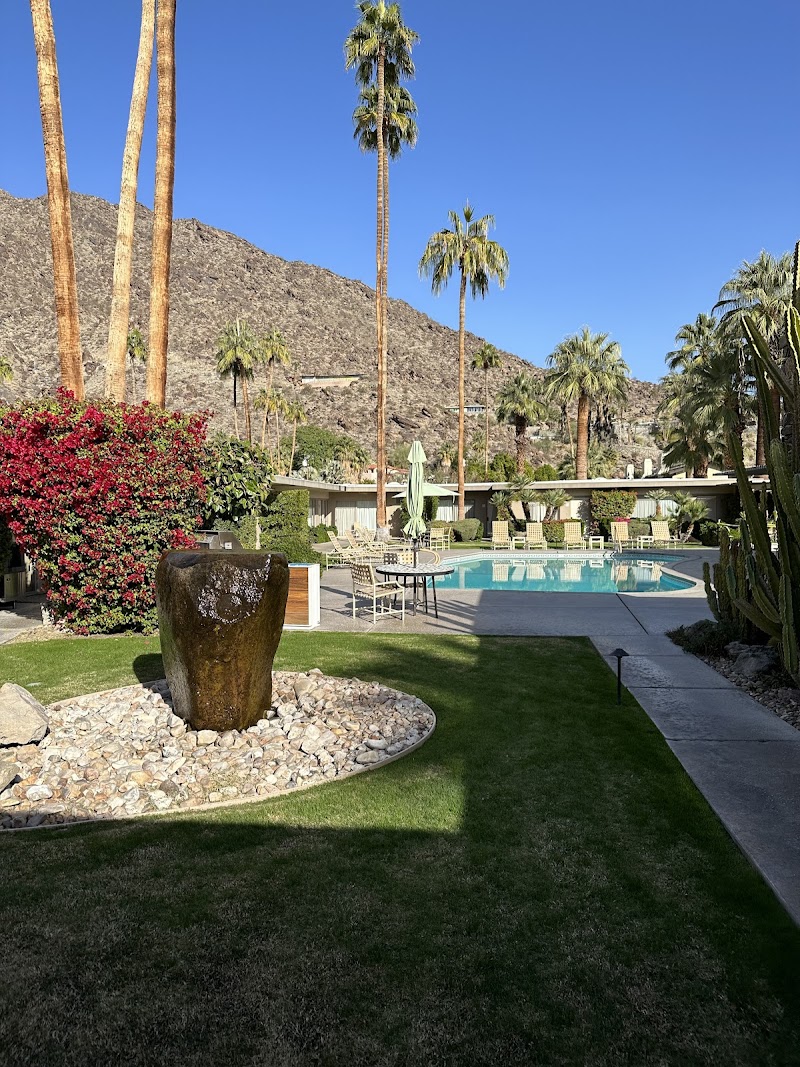 Desert Hills Hotel - Hotel in Palm Springs