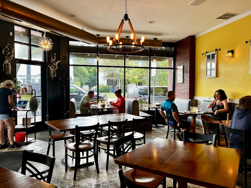 Izzy's Comfort Kitchen - Bistro in Coeur d'Alene
