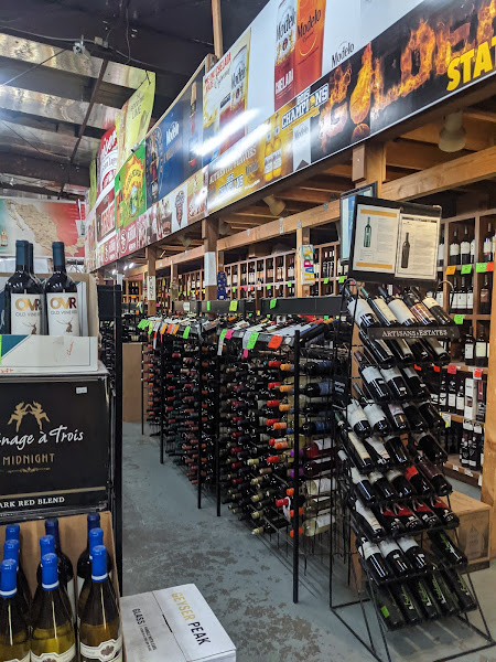 Tip Top Liquor Warehouse - Liquor store in Healdsburg