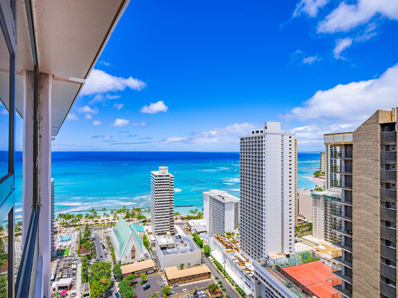 Midway Vacations
