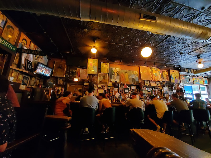 Old Town Ale House - Bar in Chicago