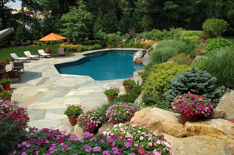 Landscaping Lawn Maintenance Plus, Inc. - Landscaper in Lake Geneva