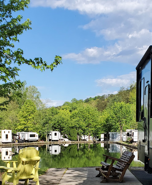 Outdoor Resorts At Gatlinburg - RV park in Gatlinburg