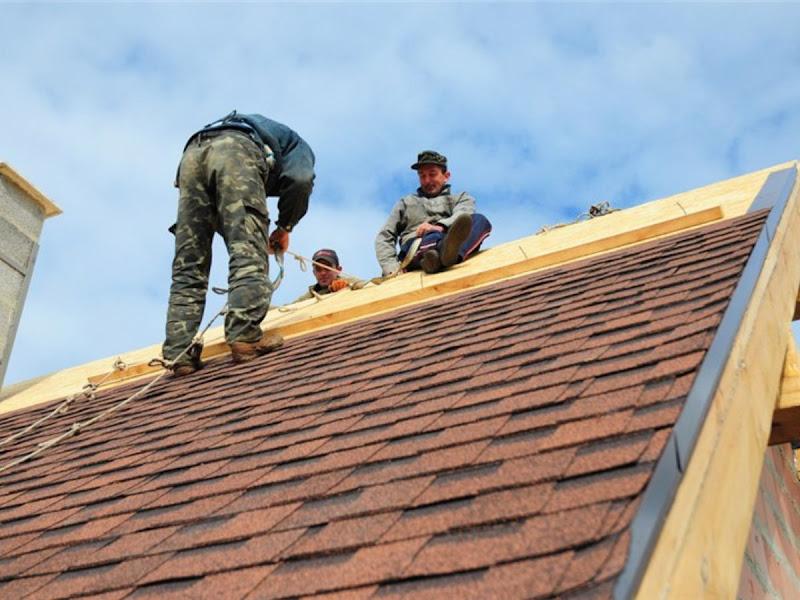 A&J Construction - Roofing contractor in Portland