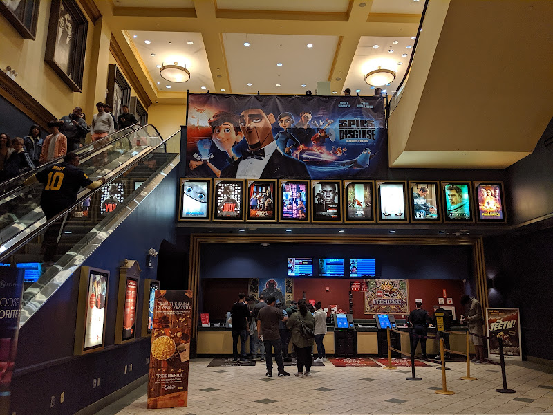 AMC 34th Street 14