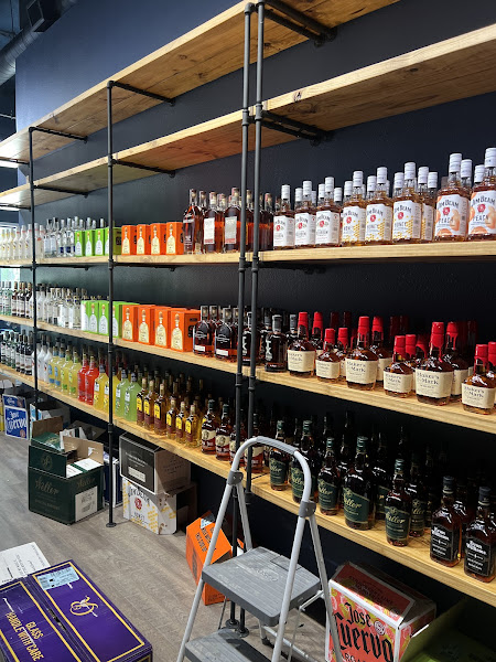 Jolly Jim's Liquor - Liquor store in Broken Bow
