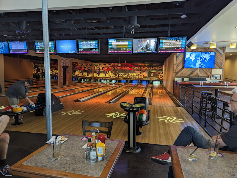 East Village Tavern+Bowl