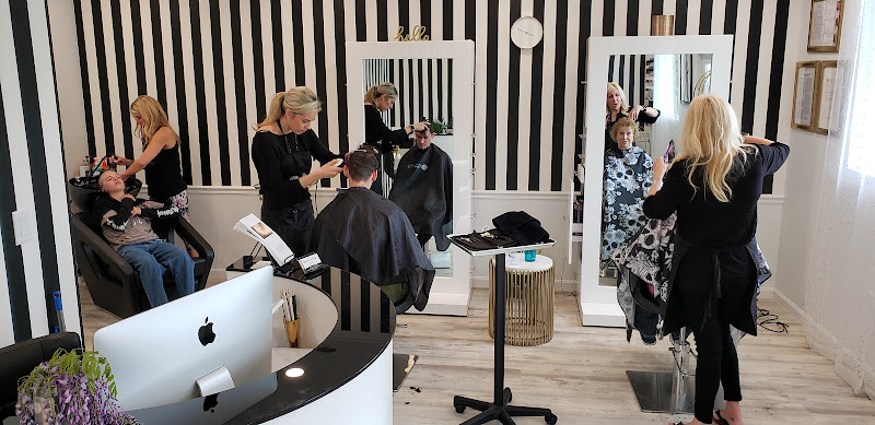 Beauty Lounge by Diana