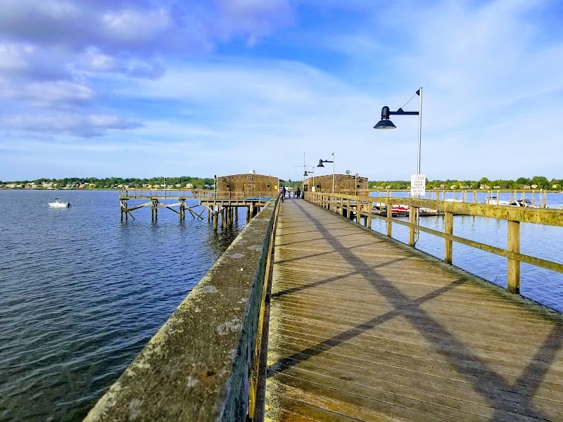 Bayside Marina - Boat rental service in Bayside