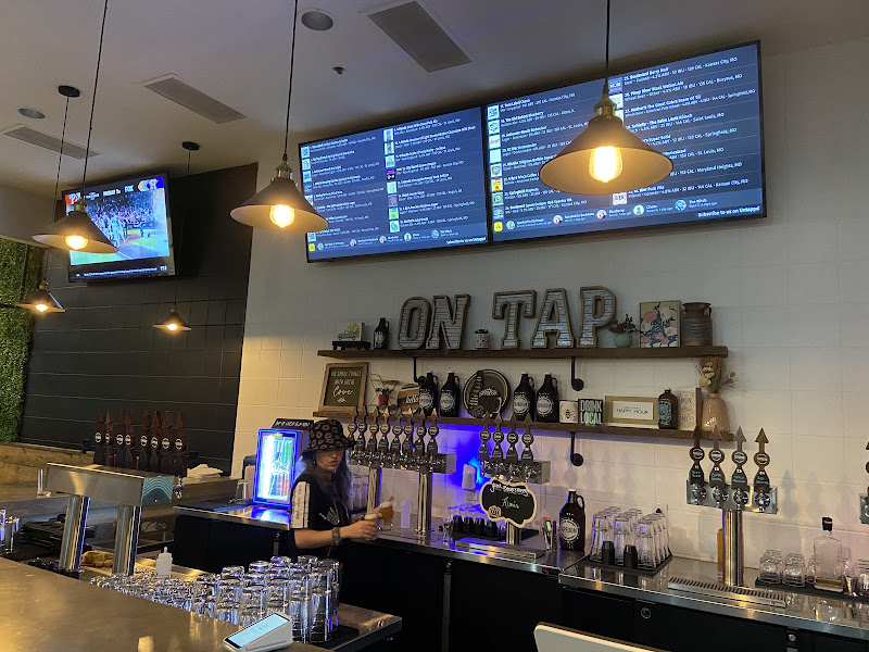Seven Arrows Taproom - Branson Landing - Bar in Branson