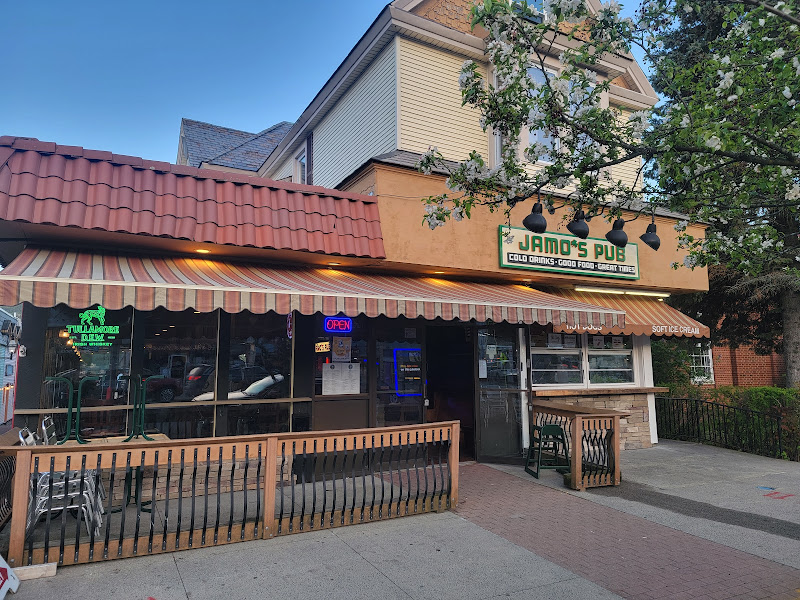 Jamo's Pub - Irish pub in Lake George