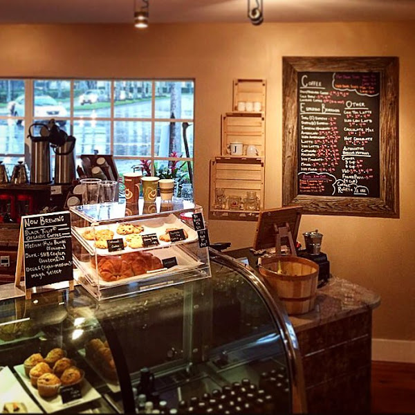 Kunjani Craft Coffee & Gallery