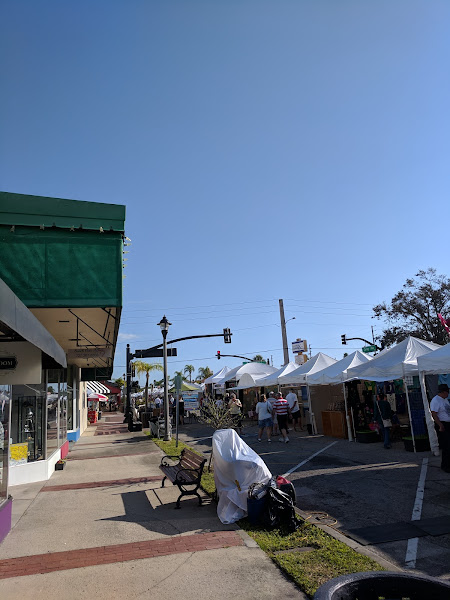 Corey Avenue Sunday Market on St. Pete Beach - Market in St Pete Beach