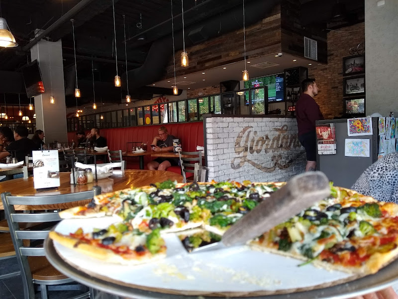 Giordano's - Pizza restaurant in Denver