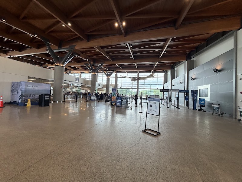 Portland International Jetport - Airport in Portland