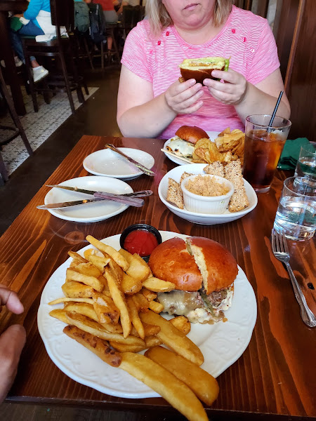 Patrick Douds Irish Pub - Bar in Mackinac Island