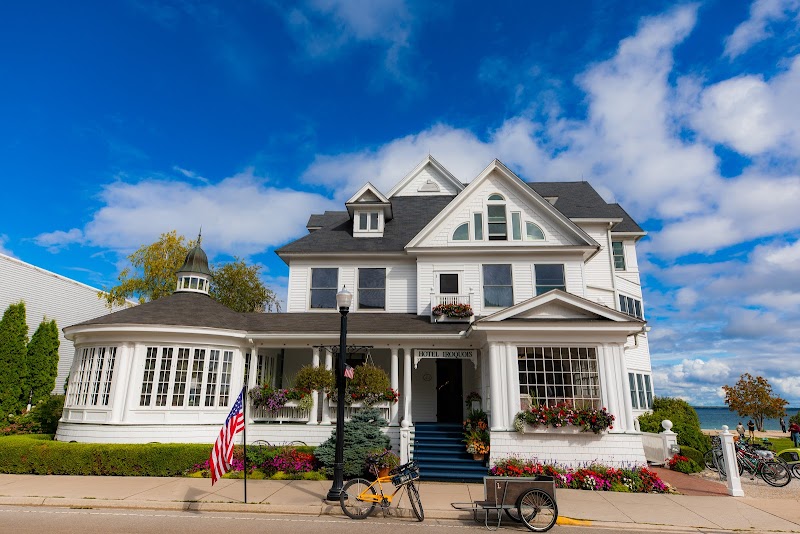 Hotel Iroquois - Hotel in Mackinac Island