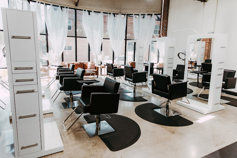 Saint Salon