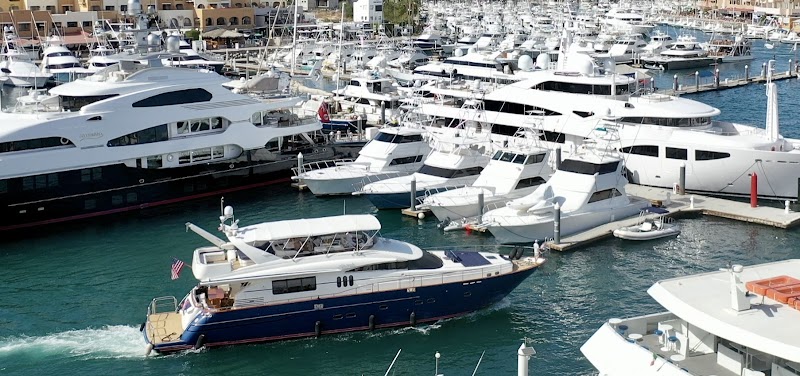 Best Cabo Yachts - Boat rental service in De La Darsena