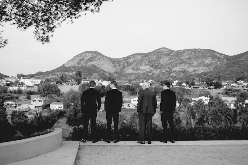 New England Wedding Photo Co | Portland Maine Wedding Photographers