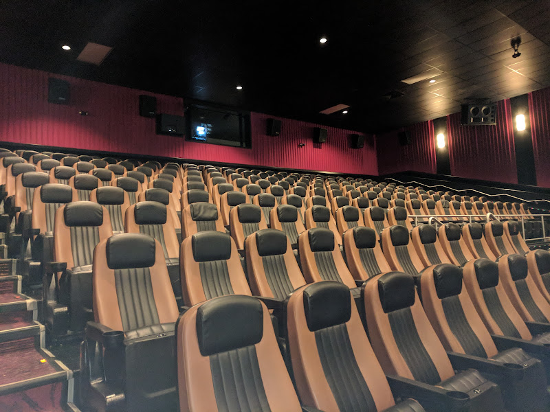 Regal Kendall Village