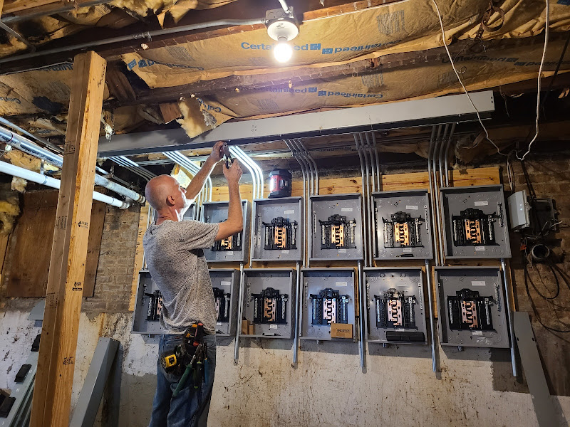 TOM Electric Services - Electrician in Chicago