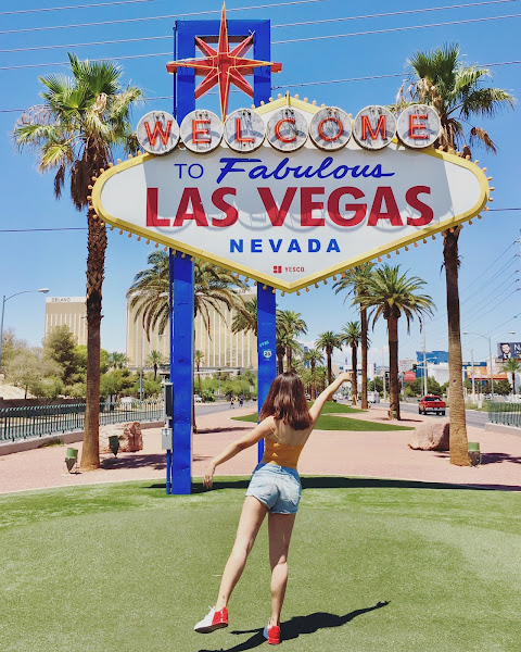 Welcome to Fabulous Las Vegas Sign - Tourist attraction in Las Vegas