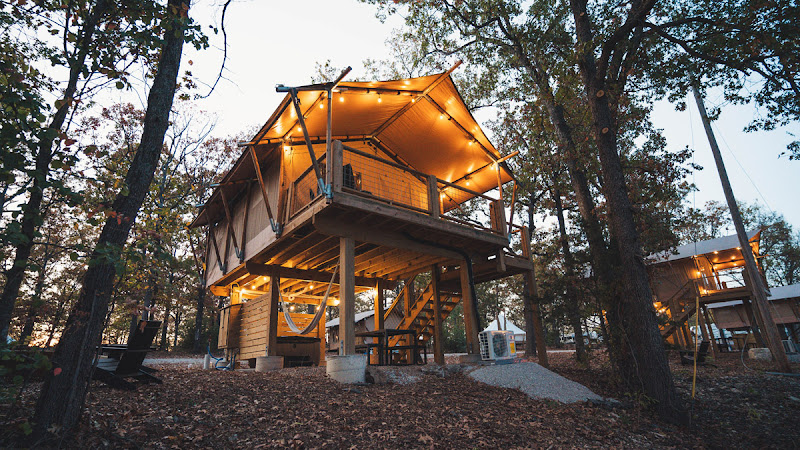 The Embers Glamping & RV Resort - RV park in Branson