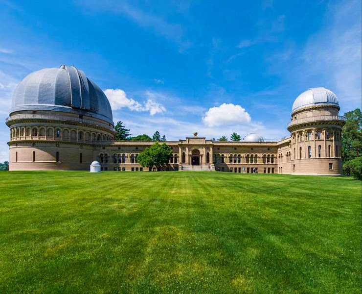 Yerkes Observatory - Tourist attraction in Williams Bay
