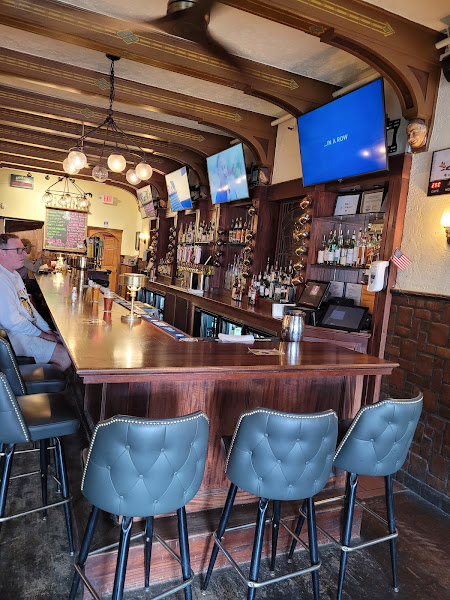 Bacchus Pub