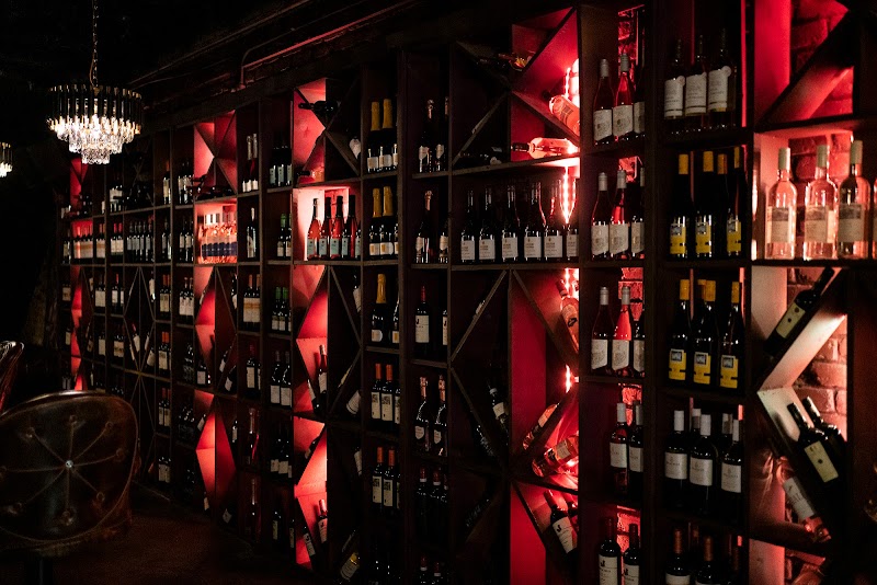 Barrel cheese & wine | cocktails | Event Space - Wine bar in Chicago