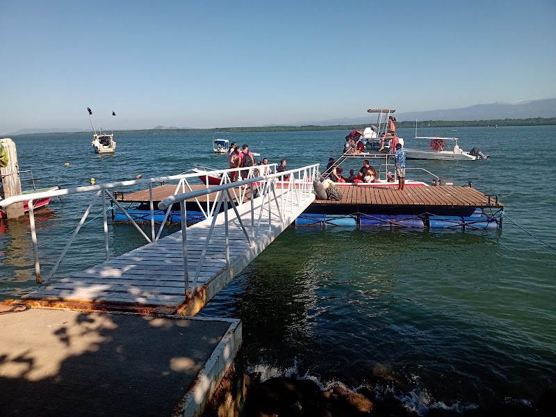 Costa Rica Private Charters - Boat rental service in Calle 27