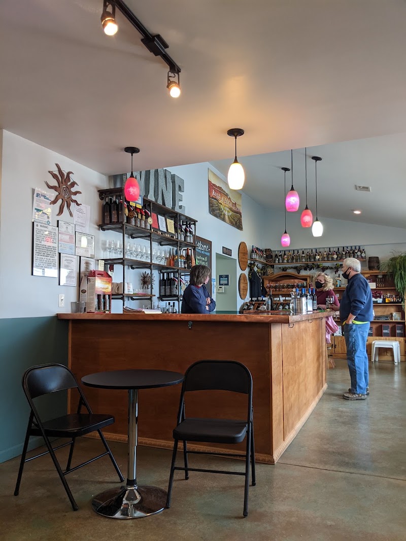 Turquoise Mesa Winery - Winery in Denver