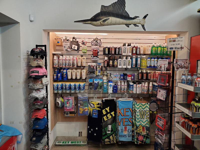 Mir`s Cigar Shop and Convenience Store - Cigar shop in Key West
